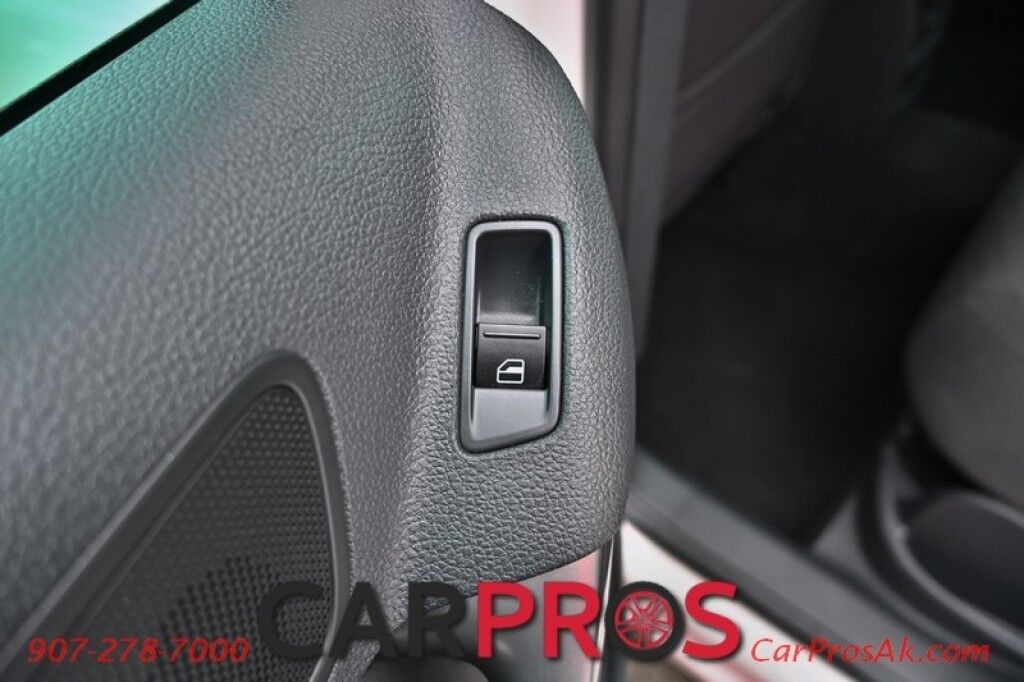 2010 Volkswagen Tiguan SEL - 2.0L Turbo - 6-Speed Automatic - All Wheel Drive - Keyless Entry - Power Door Locks & Windows - Tow Package Anchorage AK