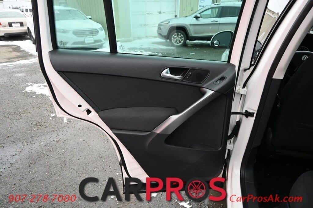 2010 Volkswagen Tiguan SEL - 2.0L Turbo - 6-Speed Automatic - All Wheel Drive - Keyless Entry - Power Door Locks & Windows - Tow Package Anchorage AK