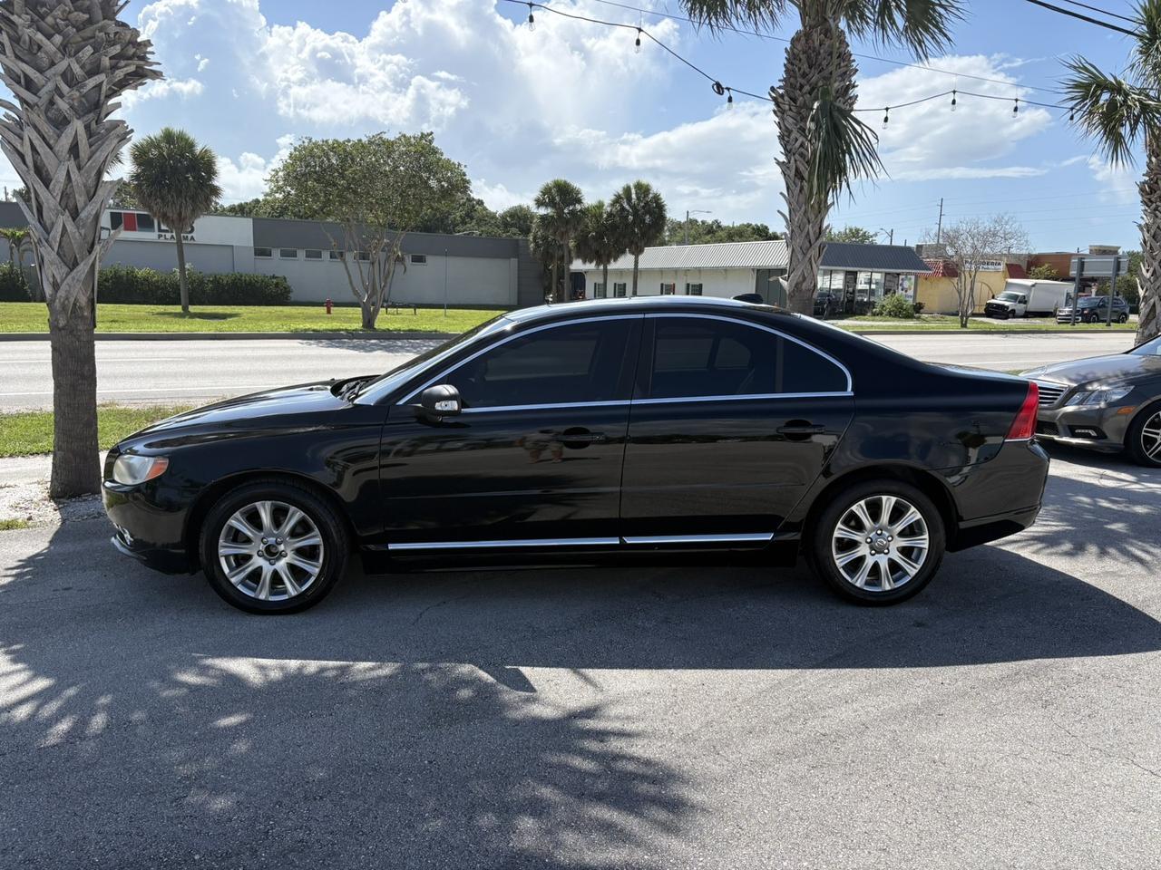 2010 Volvo S80 (fleet-only) I6