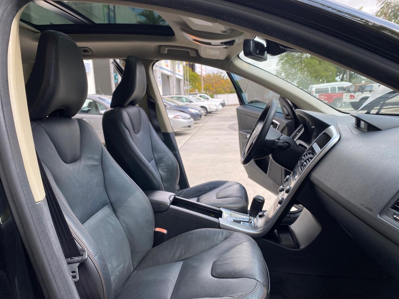 2010 Volvo XC60 3.0T AWD SUV SUNROOF Pompano Beach FL