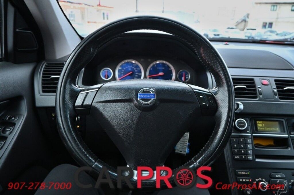 2010 Volvo XC90 3.2L I6 - All Wheel Drive - Power & Heated Leather Seats - Sunroof - 3rd Row - Seats 7 - Fog Lights - Keyless Entry / Start - Aluminum Wheels Anchorage AK