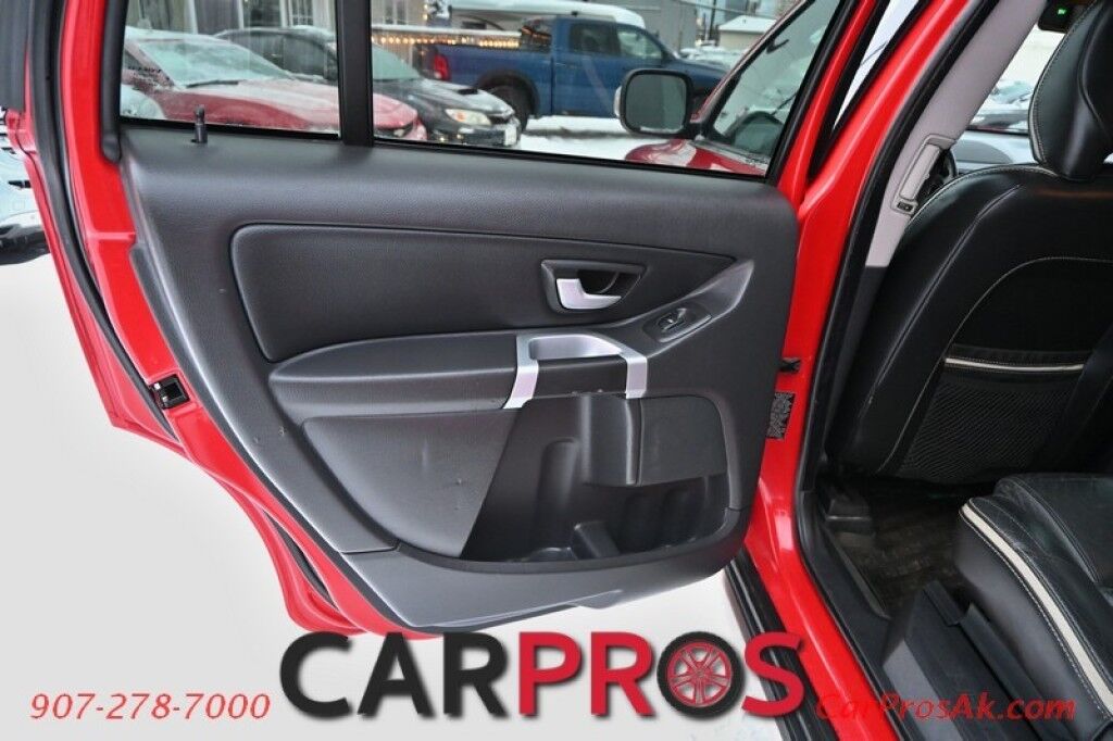 2010 Volvo XC90 3.2L I6 - All Wheel Drive - Power & Heated Leather Seats - Sunroof - 3rd Row - Seats 7 - Fog Lights - Keyless Entry / Start - Aluminum Wheels Anchorage AK