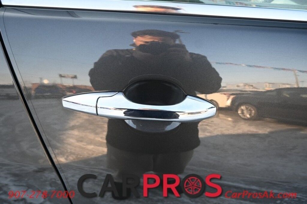 2011 Acura MDX SH-AWD W/Tech Pkg - Power/Heated Leather Seats - Keyless Entry - Navigation - Backup Camera - Dual Zone Climate - Sunroof - 3rd Row - Seats 7 - Tow Pkg - Power Liftgate Anchorage AK