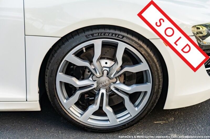 2011 Audi R8 5.2 FSI Quattro R-Tronic Coupe Boston MA
