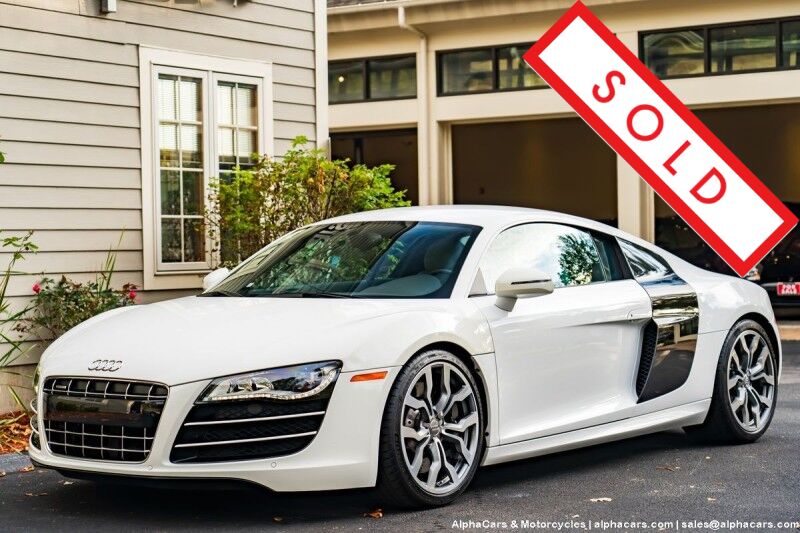 2011 Audi R8 5.2 FSI Quattro R-Tronic Coupe Boston MA