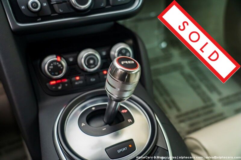 2011 Audi R8 5.2 FSI Quattro R-Tronic Coupe Boston MA
