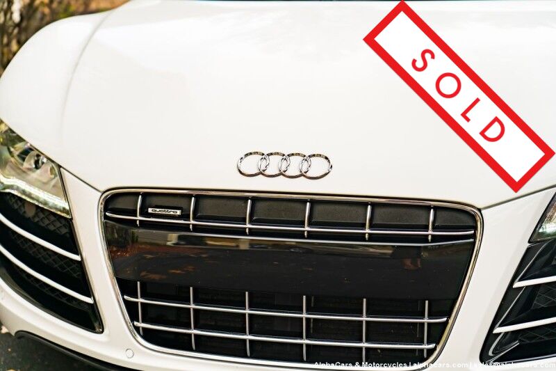 2011 Audi R8 5.2 FSI Quattro R-Tronic Coupe Boston MA