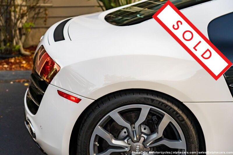 2011 Audi R8 5.2 FSI Quattro R-Tronic Coupe Boston MA