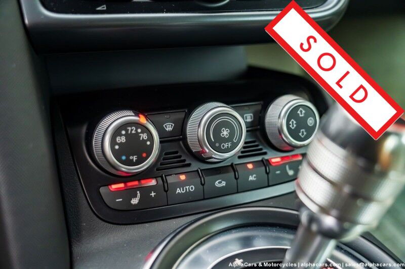 2011 Audi R8 5.2 FSI Quattro R-Tronic Coupe Boston MA