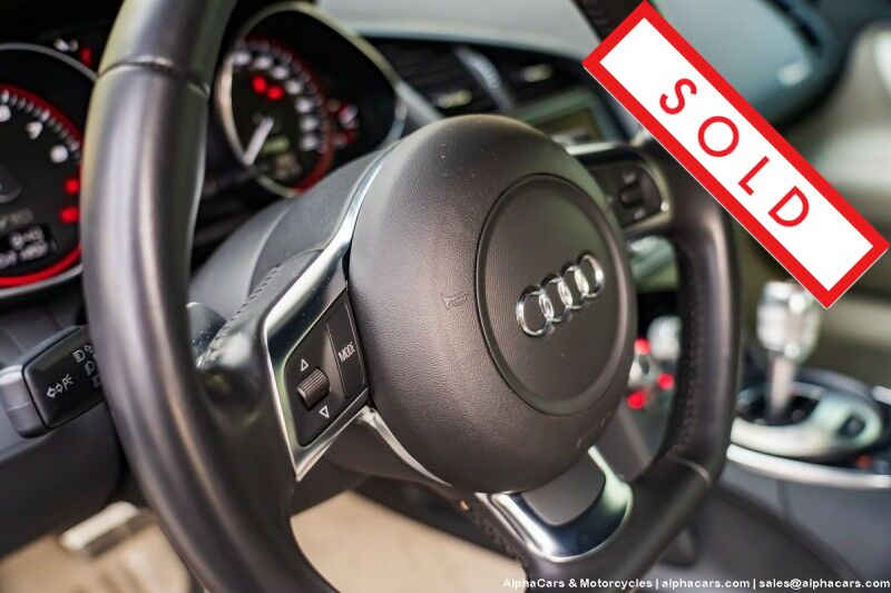 2011 Audi R8 5.2 FSI Quattro R-Tronic Coupe Boston MA