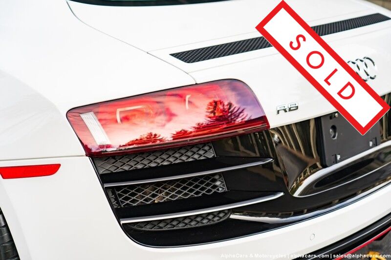 2011 Audi R8 5.2 FSI Quattro R-Tronic Coupe Boston MA