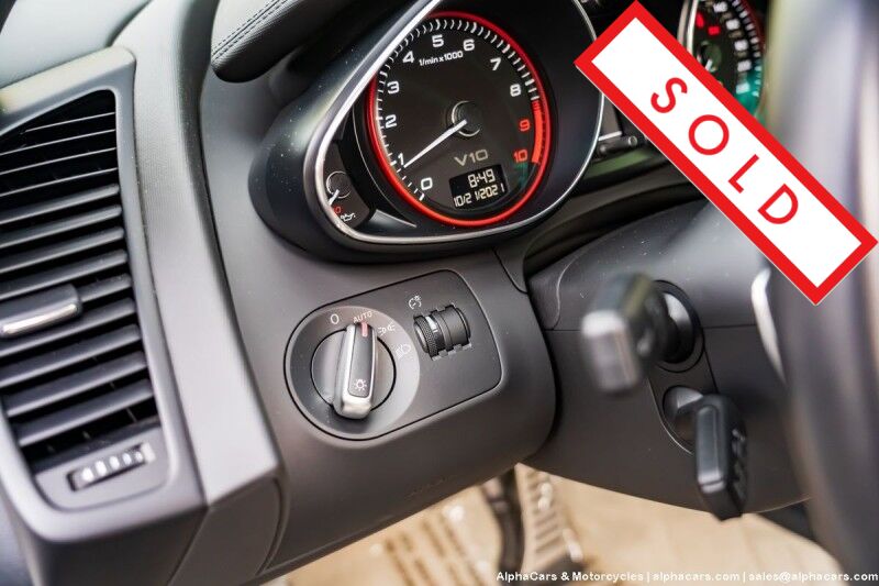 2011 Audi R8 5.2 FSI Quattro R-Tronic Coupe Boston MA