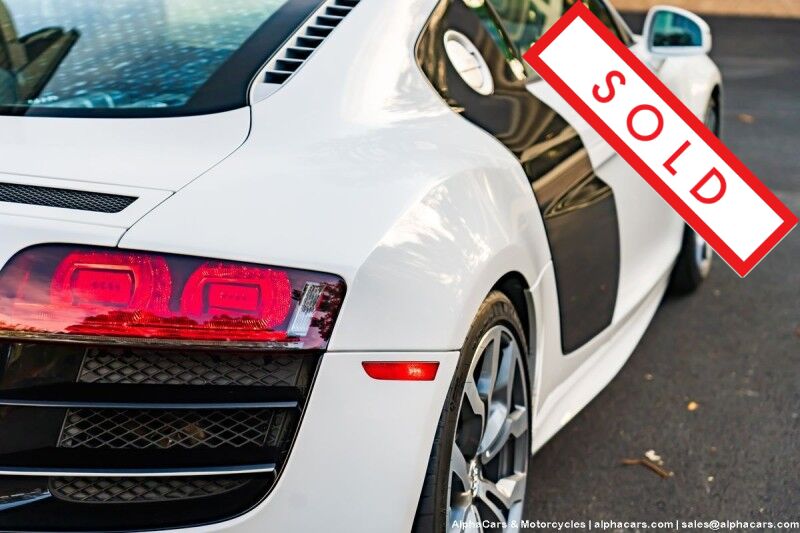 2011 Audi R8 5.2 FSI Quattro R-Tronic Coupe Boston MA