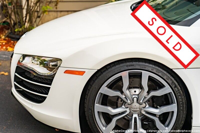 2011 Audi R8 5.2 FSI Quattro R-Tronic Coupe Boston MA