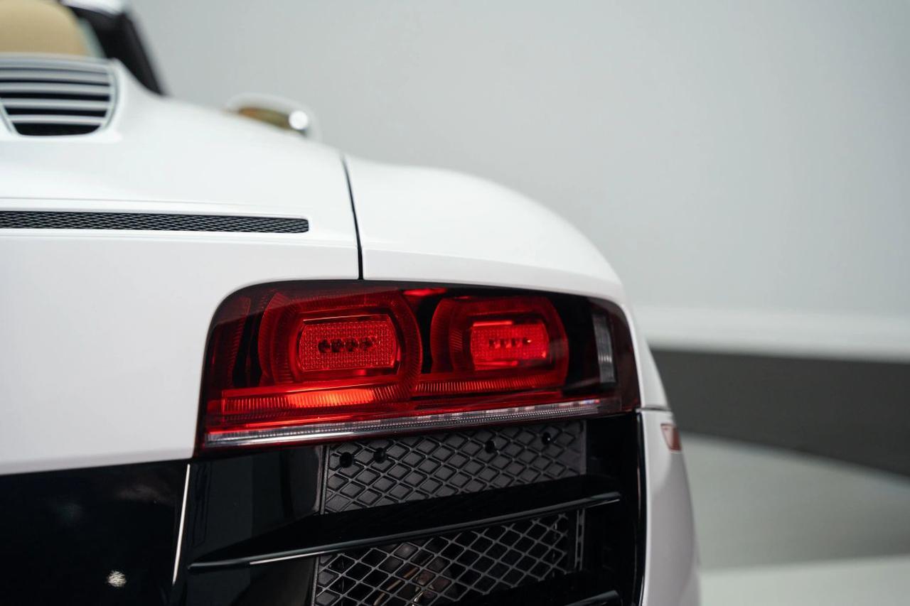 2011 Audi R8 5.2 Quattro Spyder Convertible 2D St. Louis MO