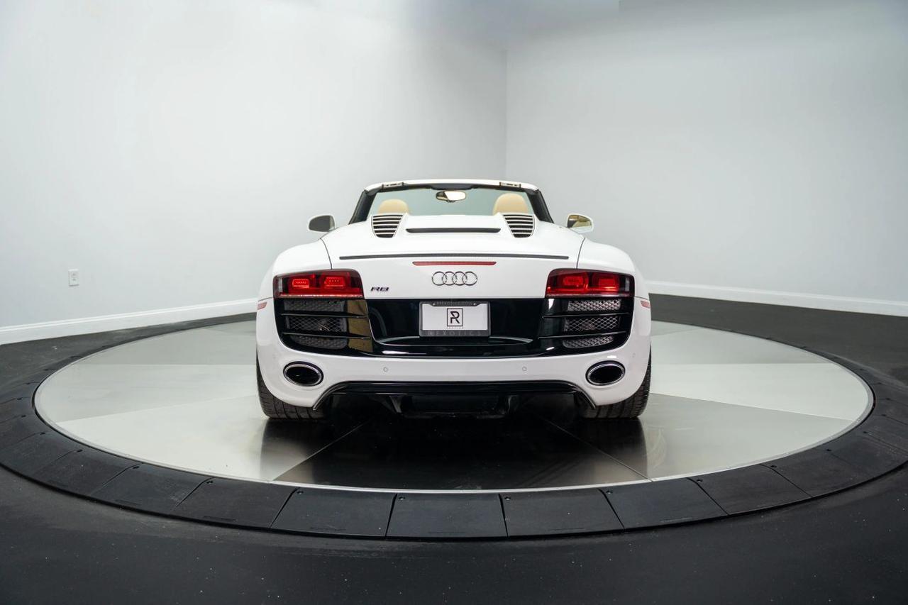 2011 Audi R8 5.2 Quattro Spyder Convertible 2D St. Louis MO