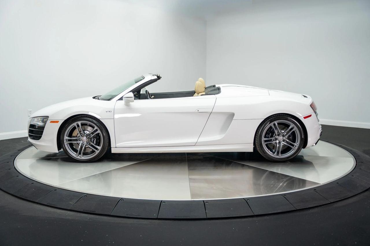 2011 Audi R8 5.2 Quattro Spyder Convertible 2D St. Louis MO