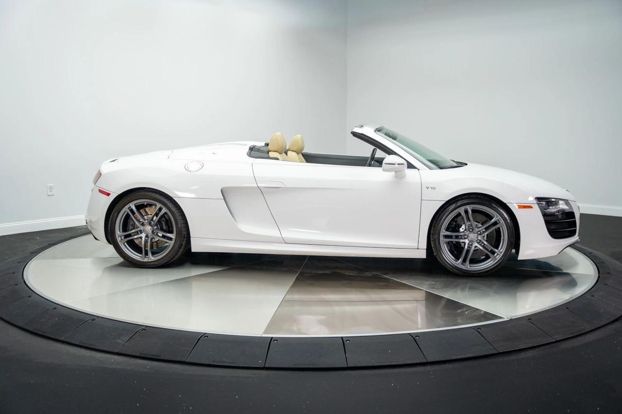 2011 Audi R8 5.2 Quattro Spyder Convertible 2D St. Louis MO