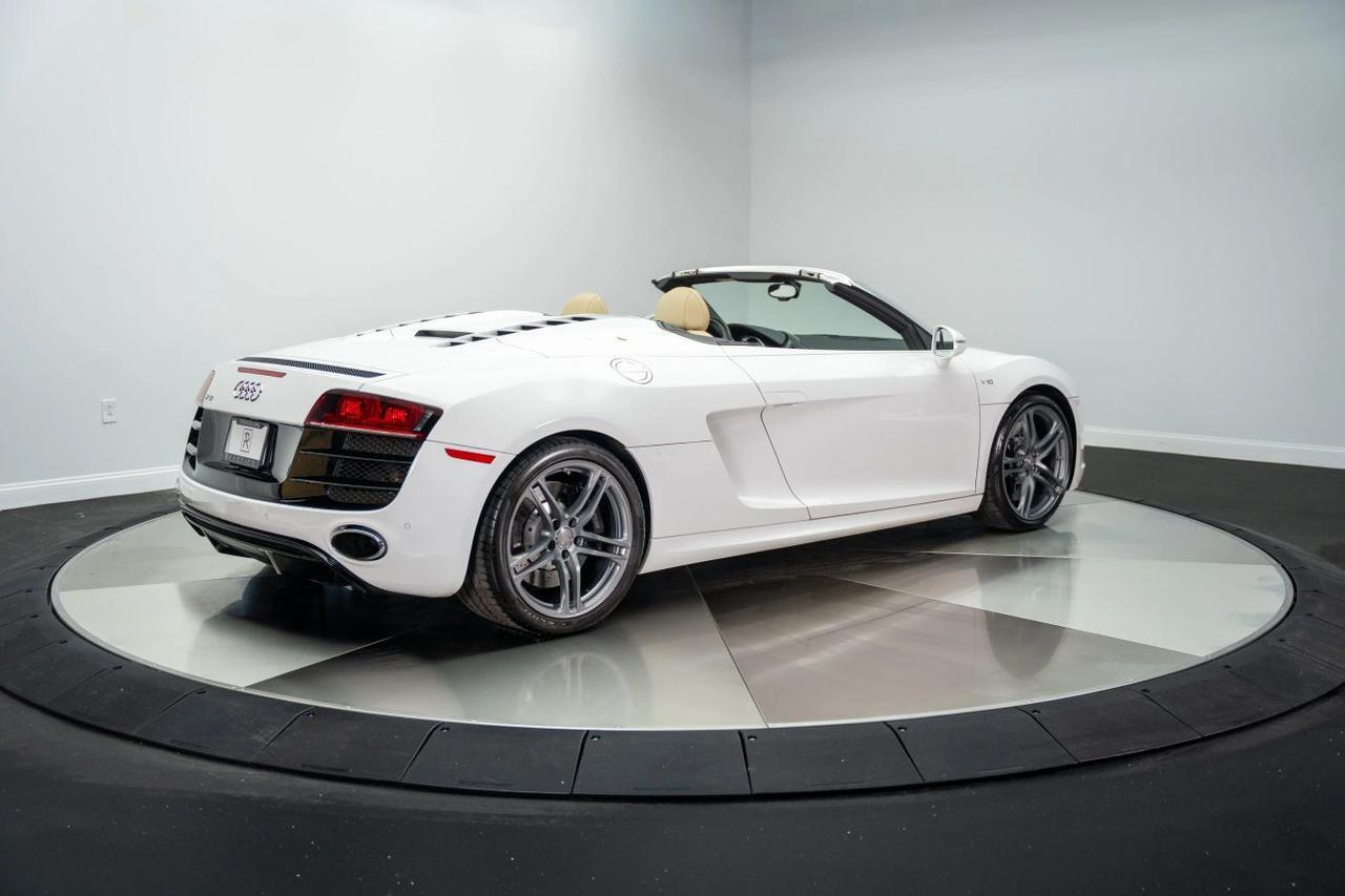 2011 Audi R8 5.2 Quattro Spyder Convertible 2D St. Louis MO