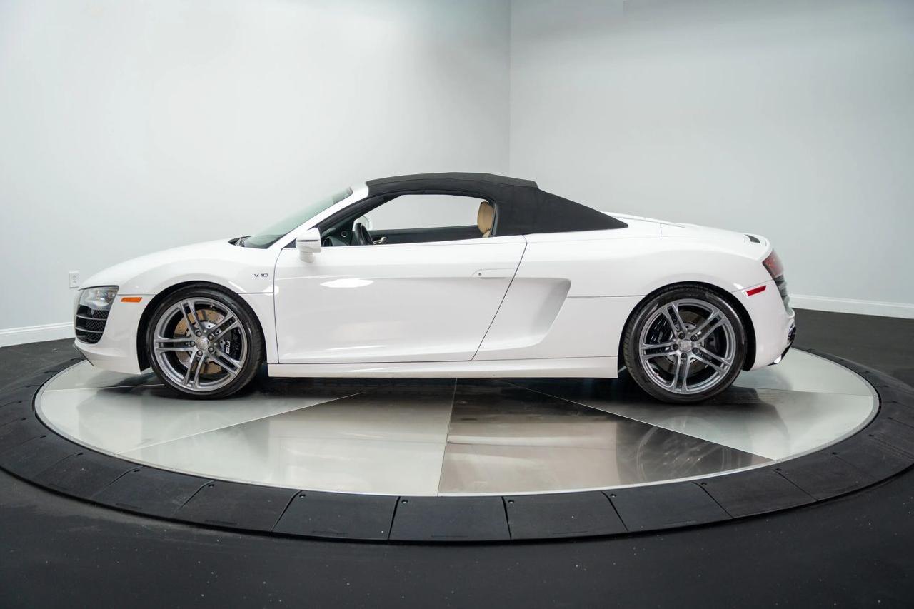 2011 Audi R8 5.2 Quattro Spyder Convertible 2D St. Louis MO