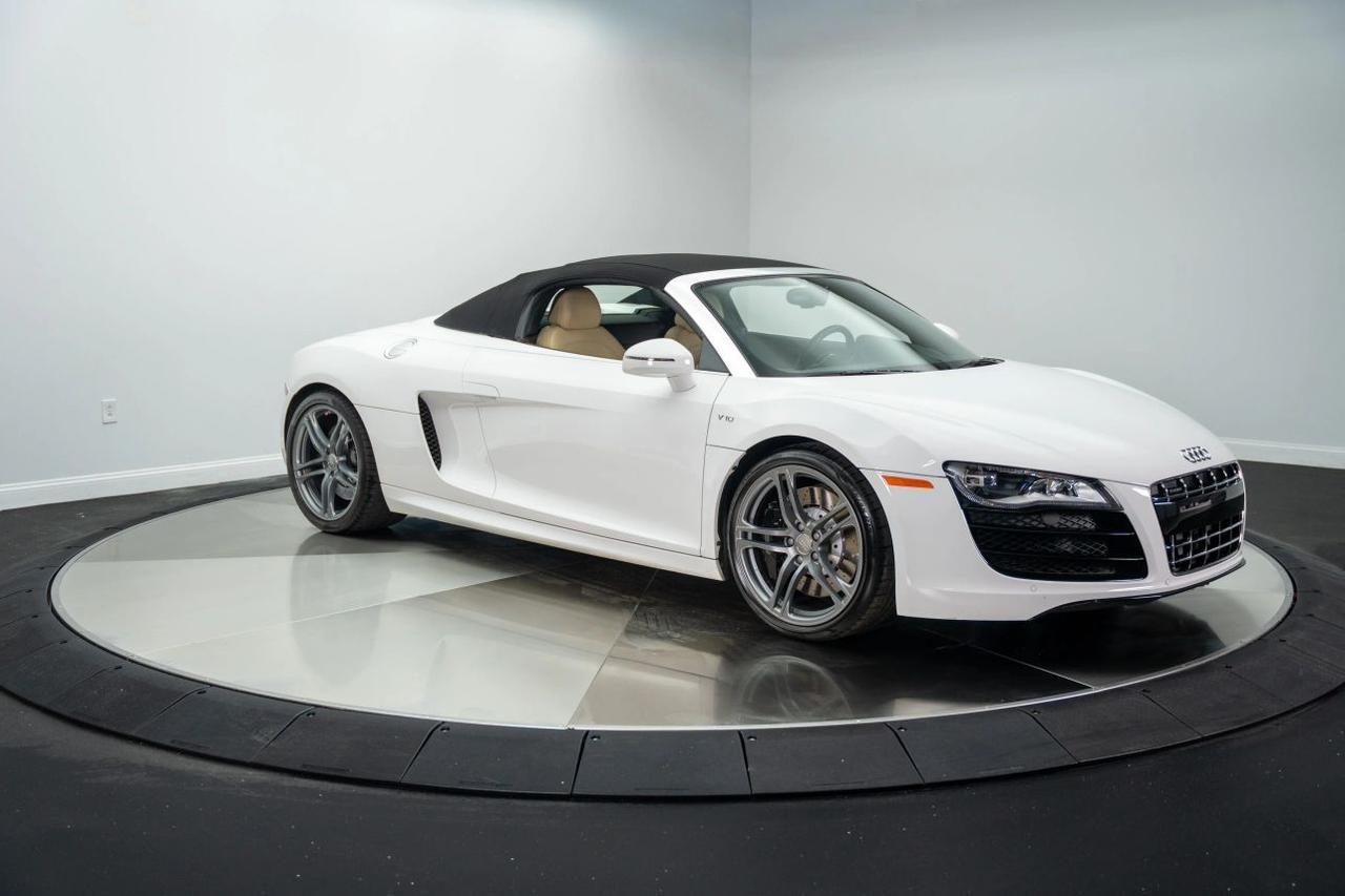 2011 Audi R8 5.2 Quattro Spyder Convertible 2D St. Louis MO