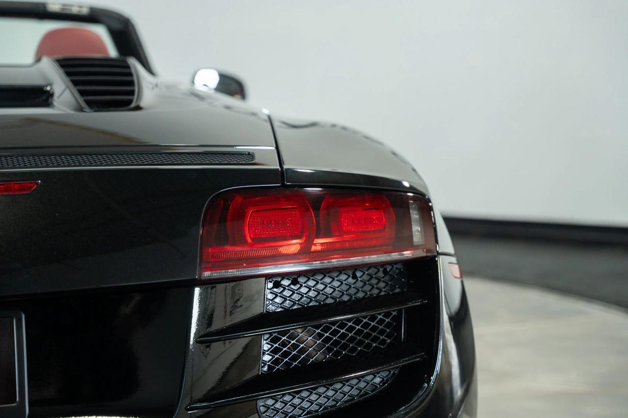2011 Audi R8 5.2 Quattro Spyder Convertible 2D St. Louis MO