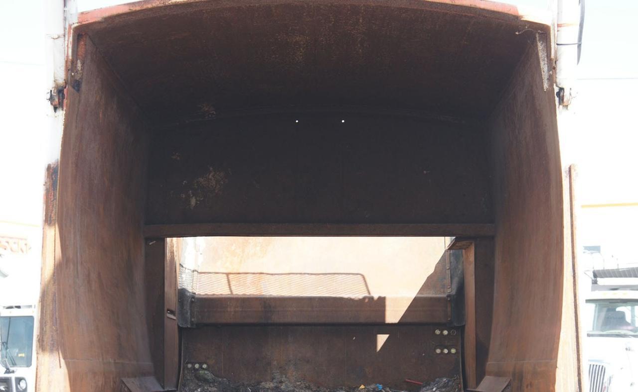 2011 Autocar ACX64 28 yard Heil Side Loader Garbage Truck Tampa FL