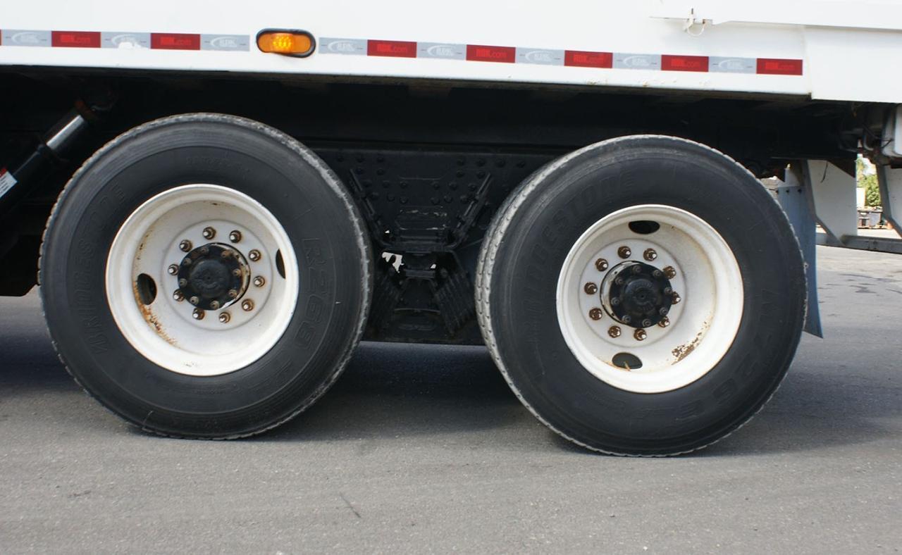 2011 Autocar ACX64 28 yard Heil Side Loader Garbage Truck Tampa FL