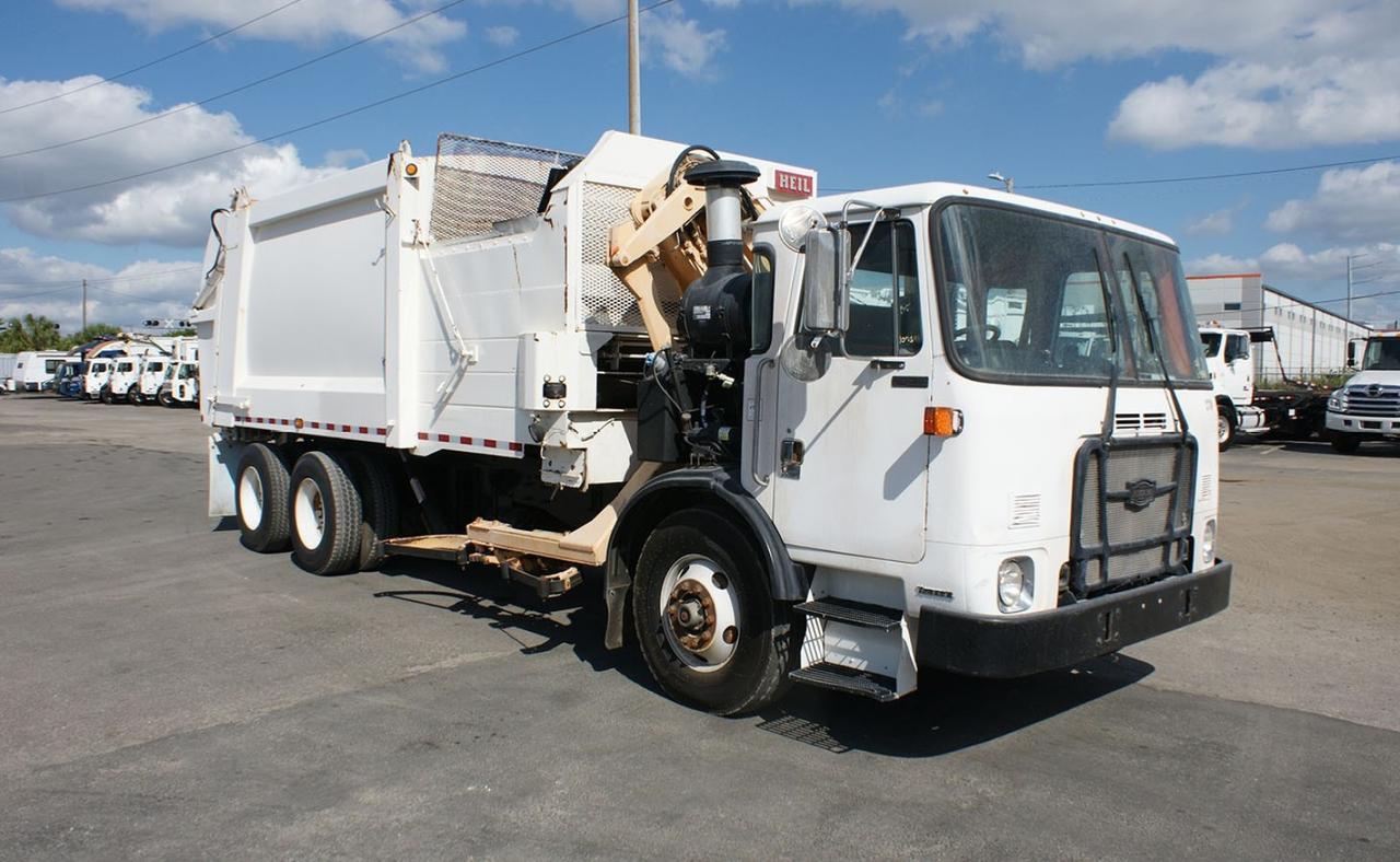 2011 Autocar ACX64 28 yard Heil Side Loader Garbage Truck