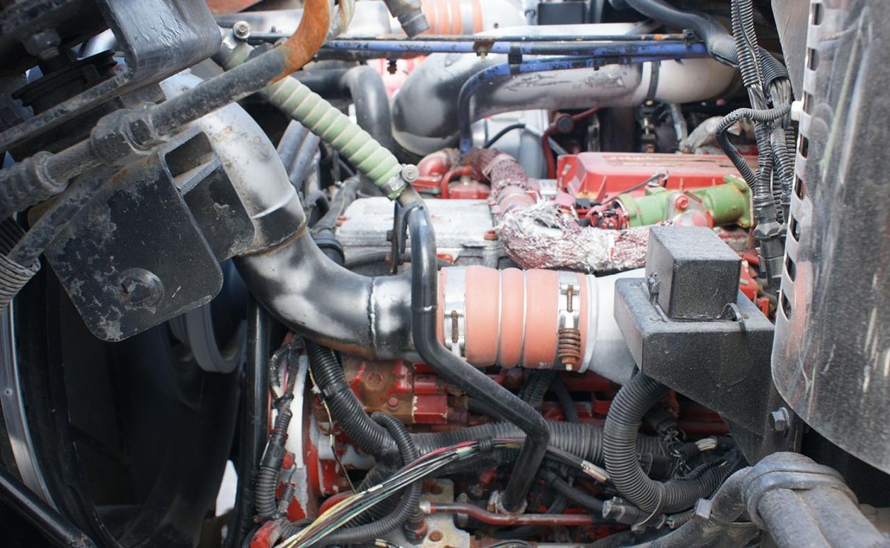 2011 Autocar ACX64 28 yard Heil Side Loader Garbage Truck Tampa FL