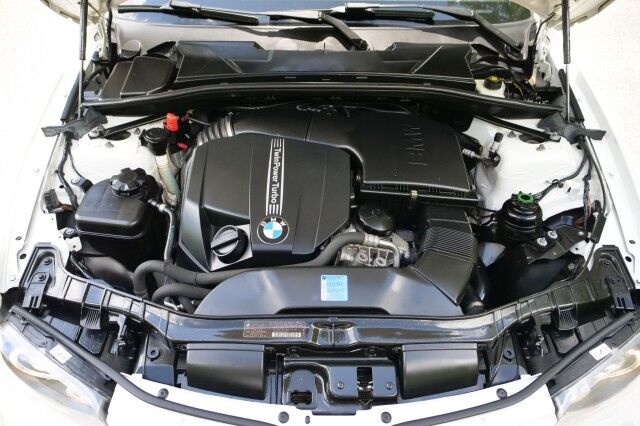 2011 BMW 1 Series 135i / Convertible / Harman Kardon Audio / Sport Package! High Point NC