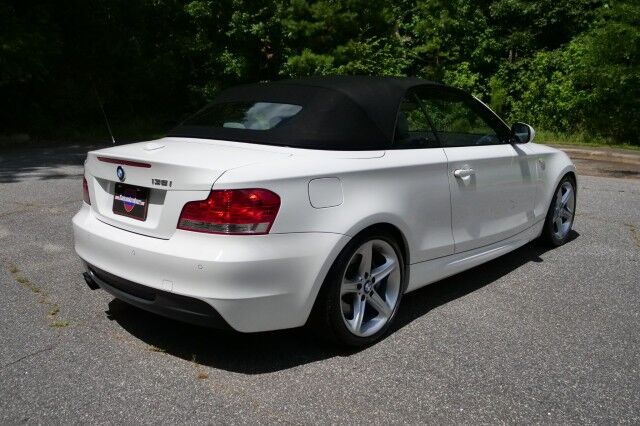 2011 BMW 1 Series 135i / Convertible / Harman Kardon Audio / Sport Package! High Point NC