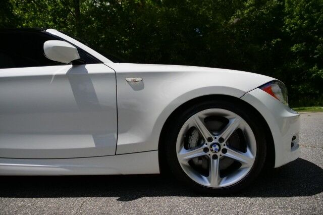 2011 BMW 1 Series 135i / Convertible / Harman Kardon Audio / Sport Package! High Point NC