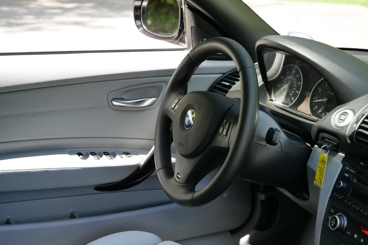 2011 BMW 1 Series 135i / Convertible / Harman Kardon Audio / Sport Package! High Point NC