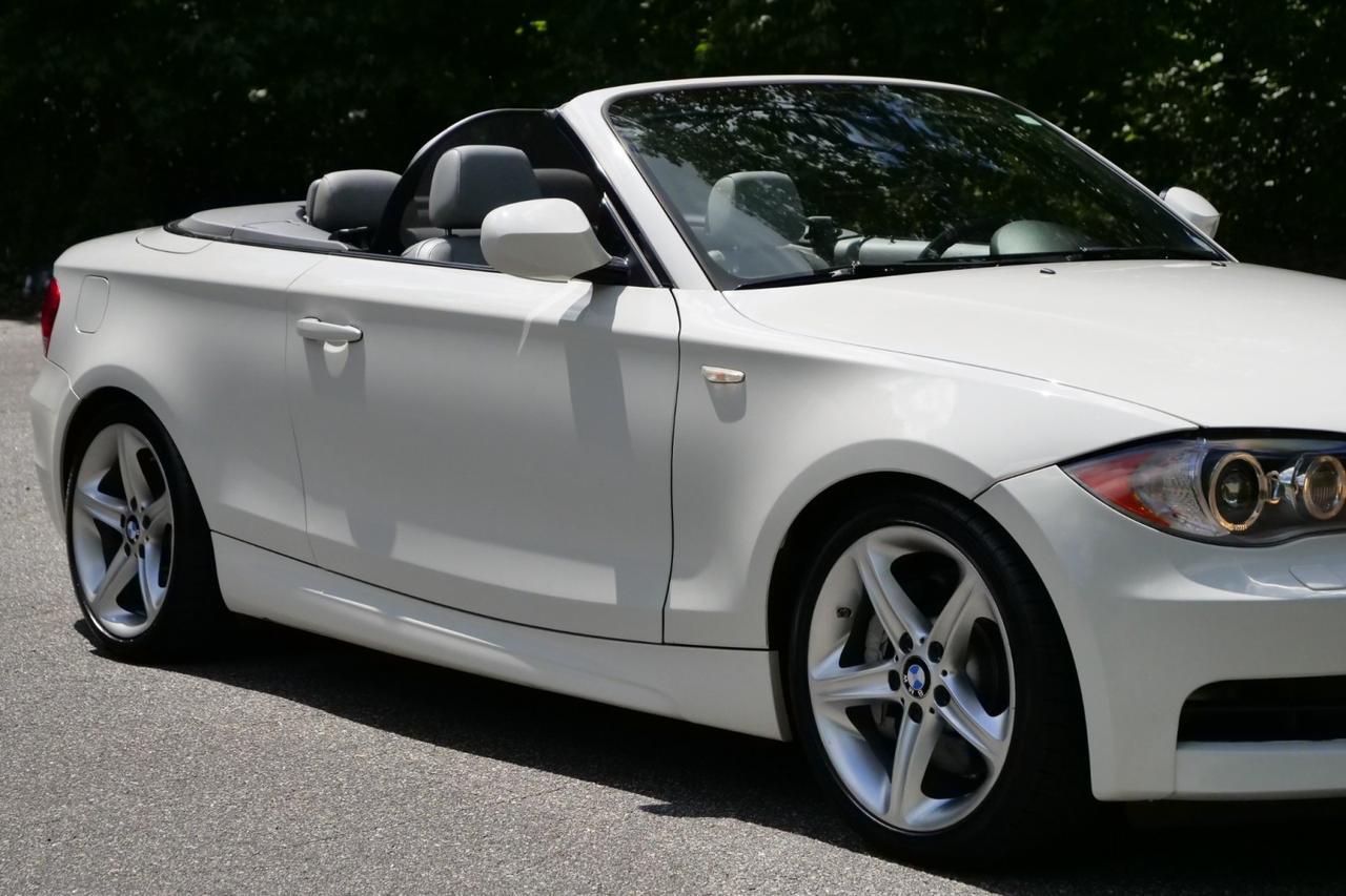 2011 BMW 1 Series 135i / Convertible / Harman Kardon Audio / Sport Package! High Point NC