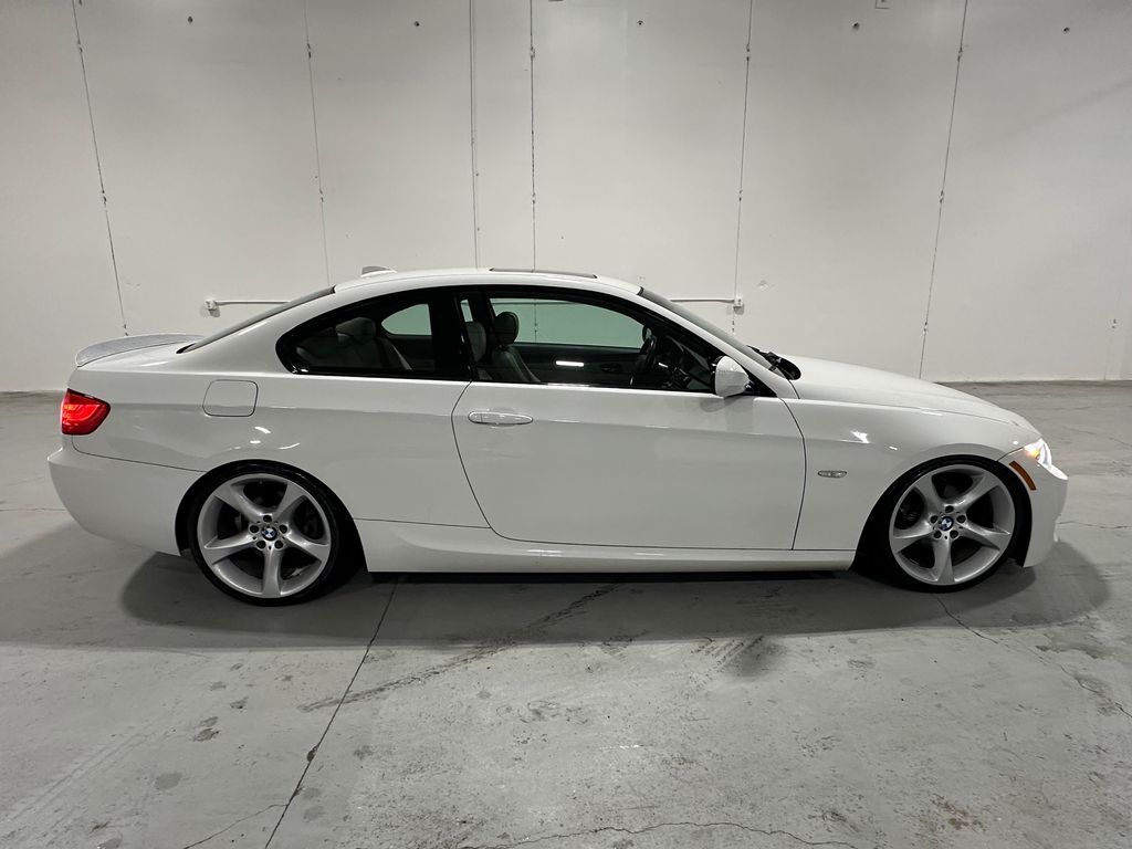 2011 BMW 3 Series 328i