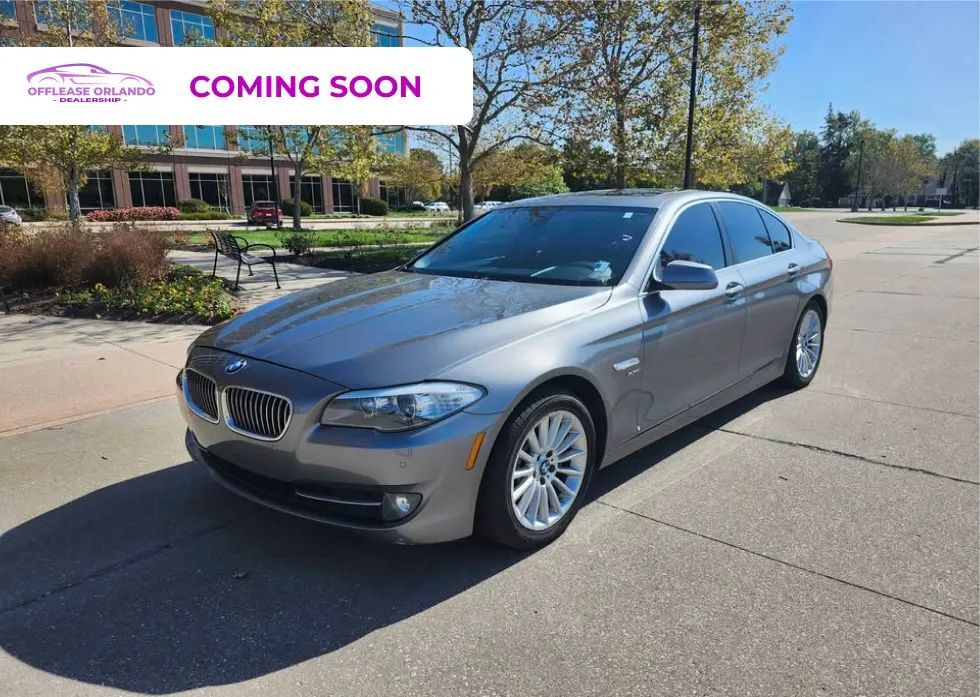 2011 BMW 5 Series 535i xDrive Sedan 4D