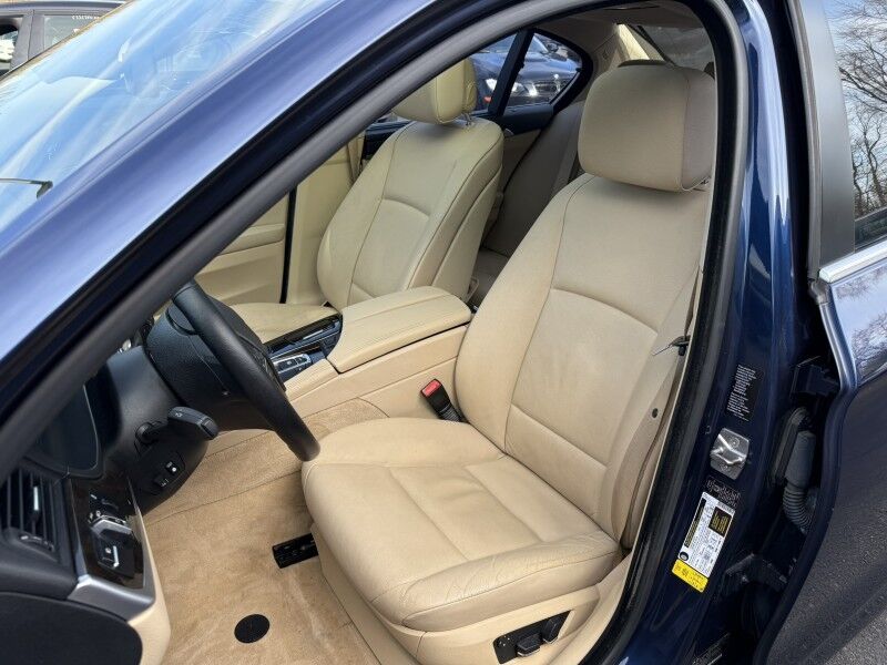 2011 BMW 528i 528i Willow Grove PA