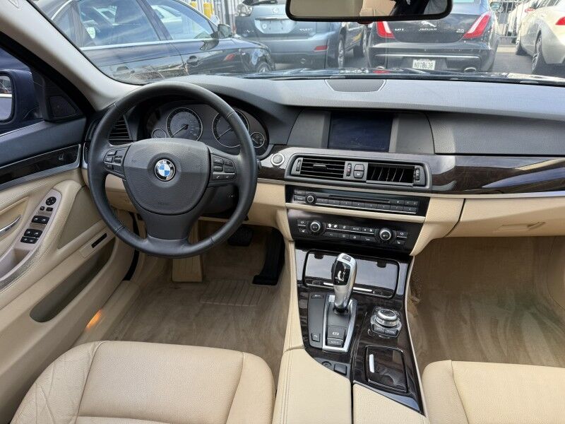 2011 BMW 528i 528i Willow Grove PA