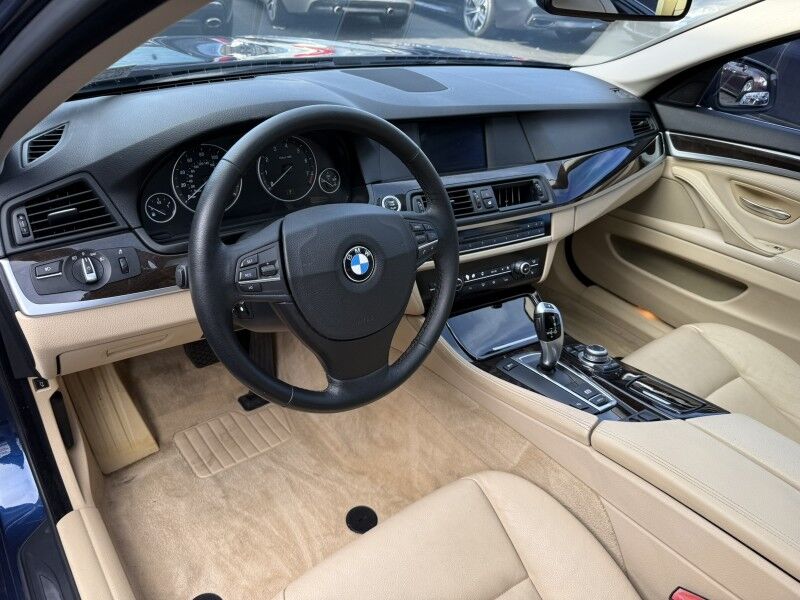 2011 BMW 528i 528i Willow Grove PA