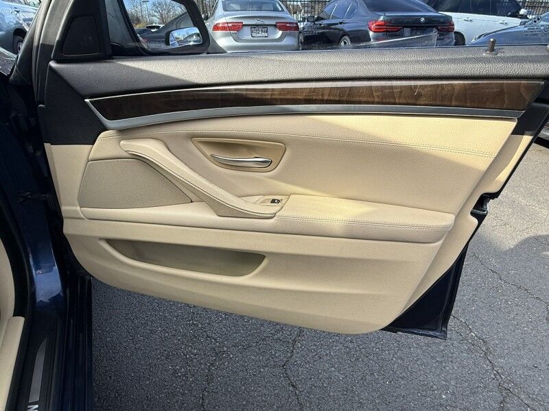 2011 BMW 528i 528i Willow Grove PA