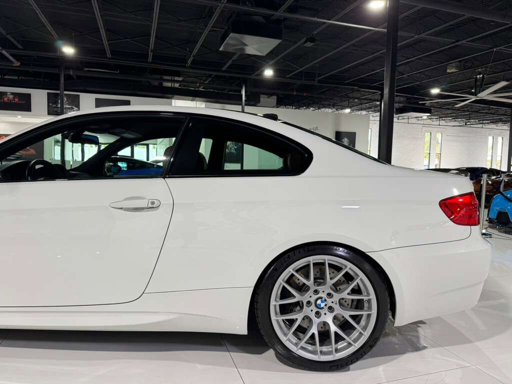2011 BMW M3 6-SPEED MANUAL! Alpine White paint, Fox Red leather interior, carbon roof AND MORE!! Fort Lauderdale FL