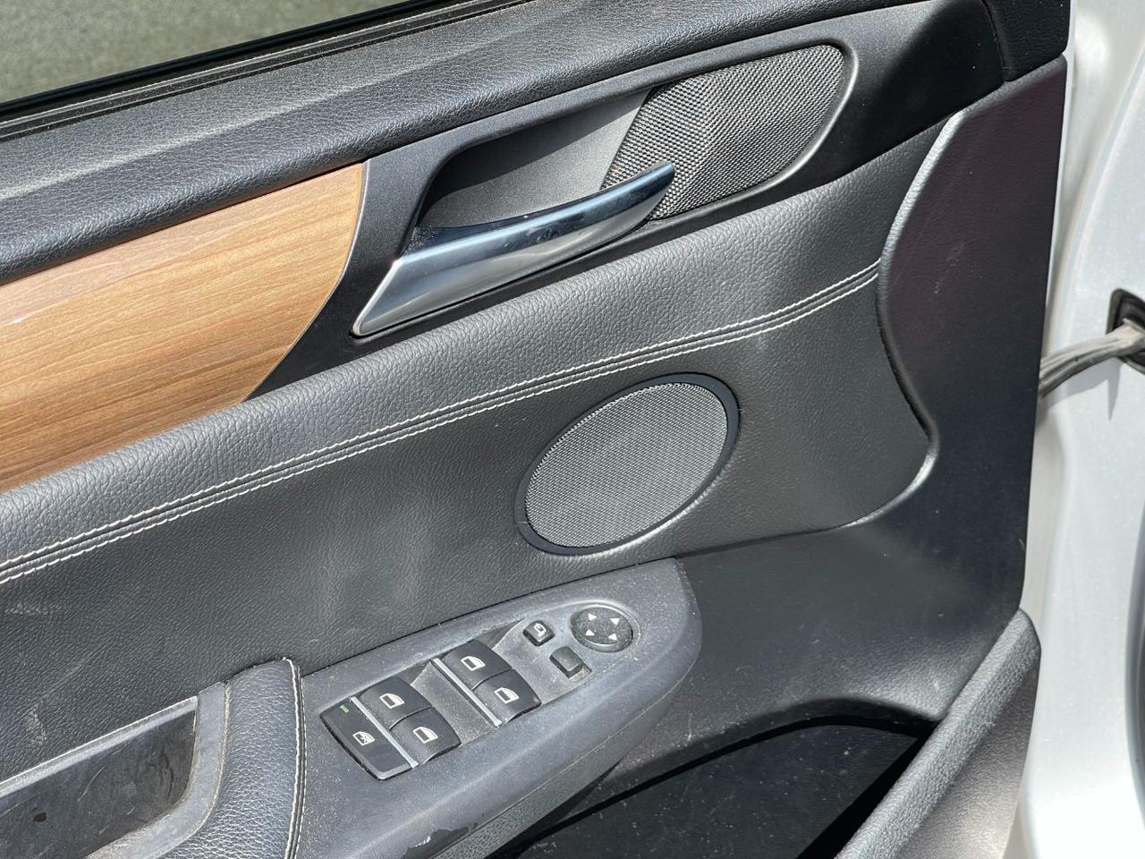 2011 BMW X3 xDrive28i Hayden ID