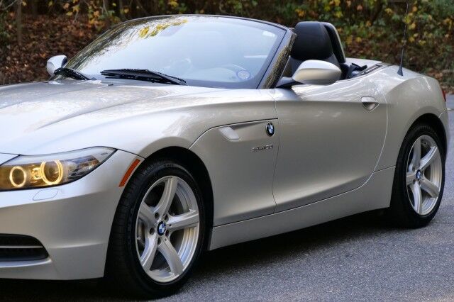 2011 BMW Z4 sDrive30i Roadster / Heated Leather Seats / Hard Top! High Point NC