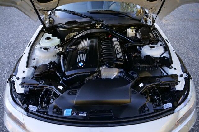 2011 BMW Z4 sDrive30i Roadster / Heated Leather Seats / Hard Top! High Point NC