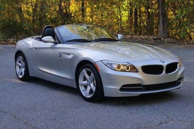 2011 BMW Z4 sDrive30i Roadster / Heated Leather Seats / Hard Top! High Point NC