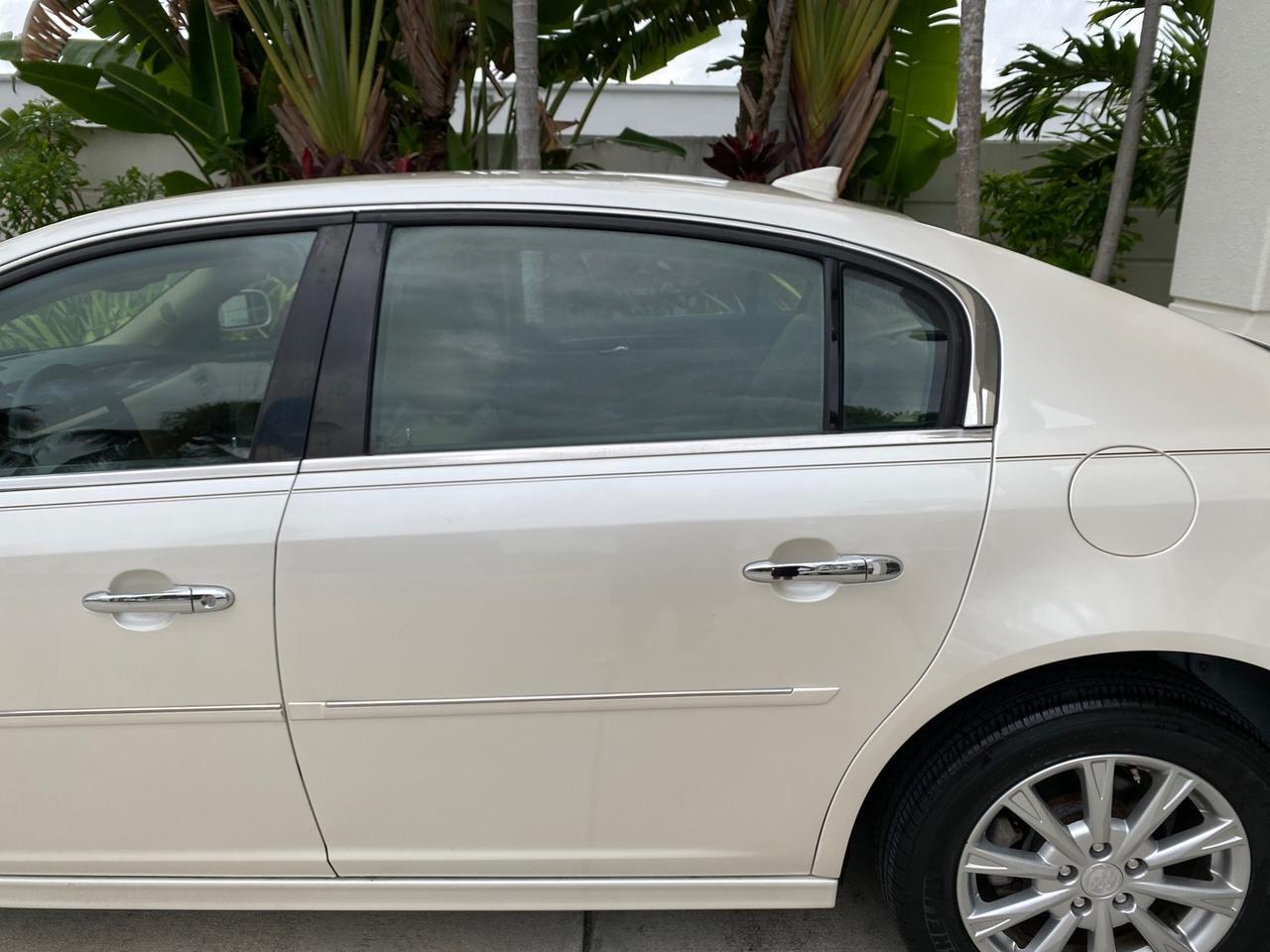 2011 Buick Lucerne CXL LOW MILES 39,527 Pompano Beach FL