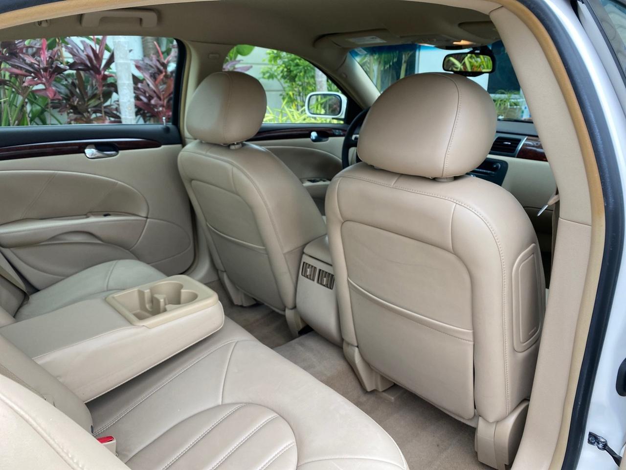 2011 Buick Lucerne CXL LOW MILES 39,527 Pompano Beach FL