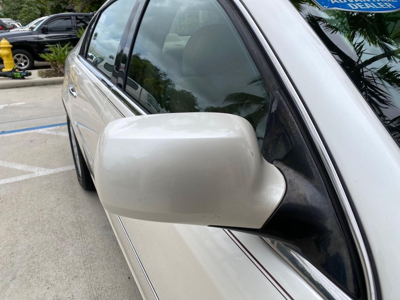 2011 Buick Lucerne CXL LOW MILES 39,527 Pompano Beach FL