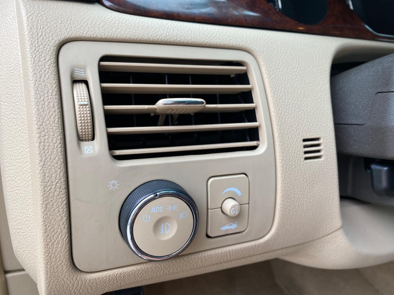 2011 Buick Lucerne CXL LOW MILES 39,527 Pompano Beach FL